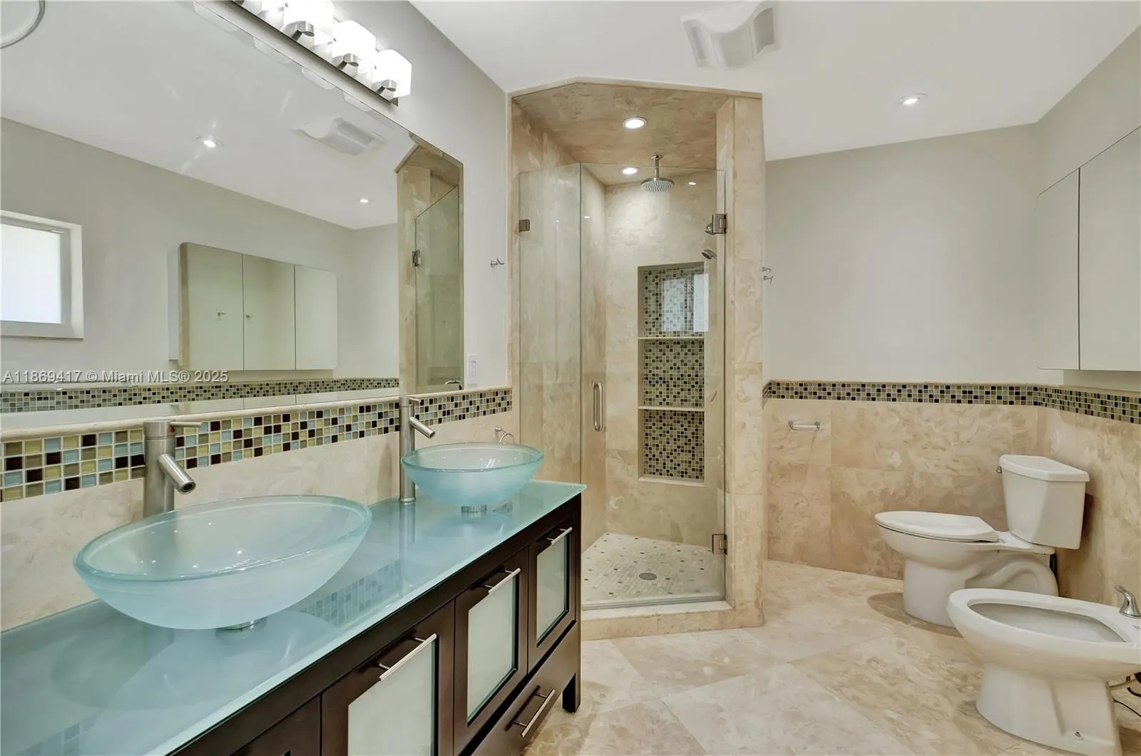 200 Harbor Dr