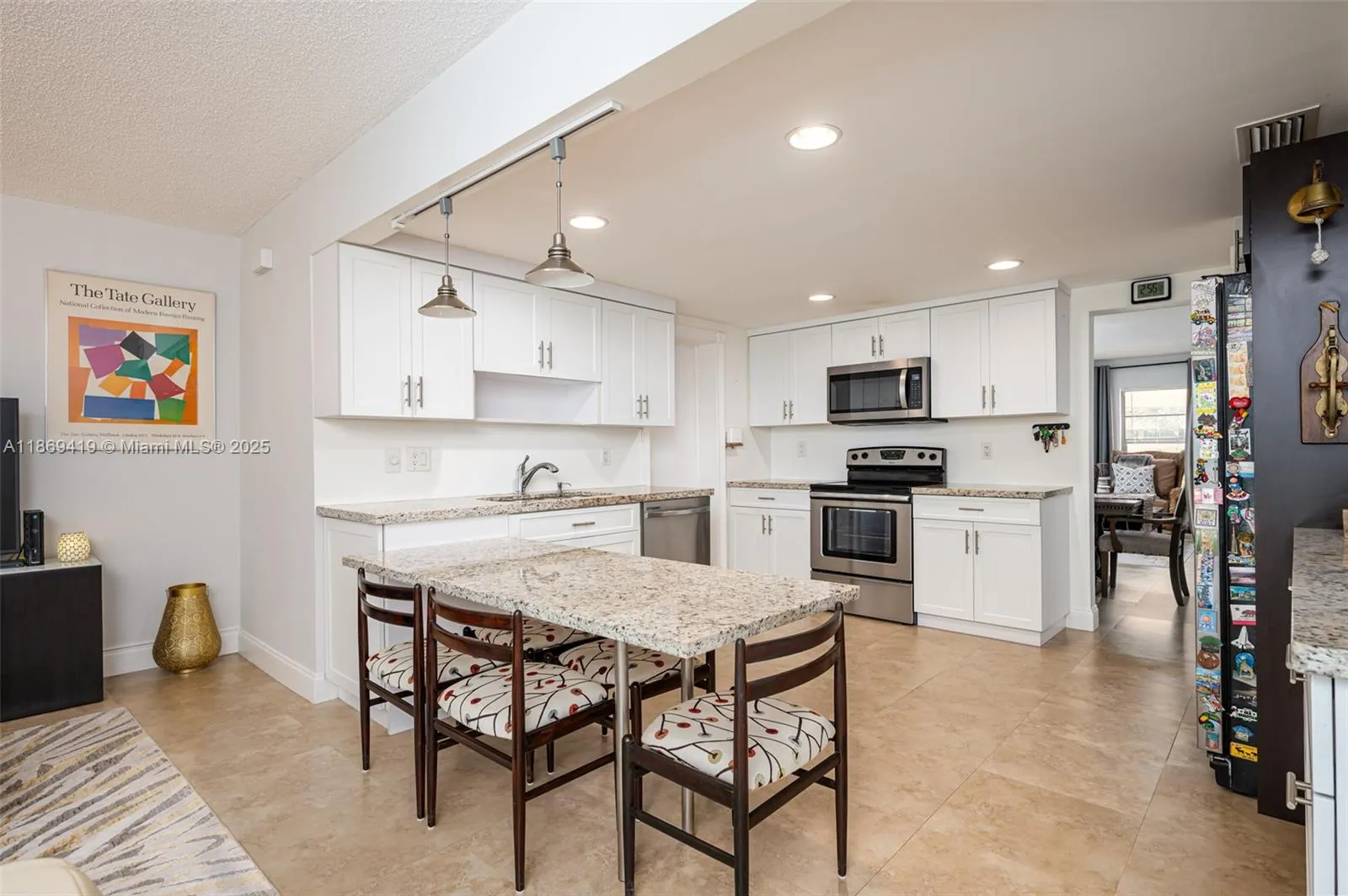 3133 Coral Hills Dr, #9
