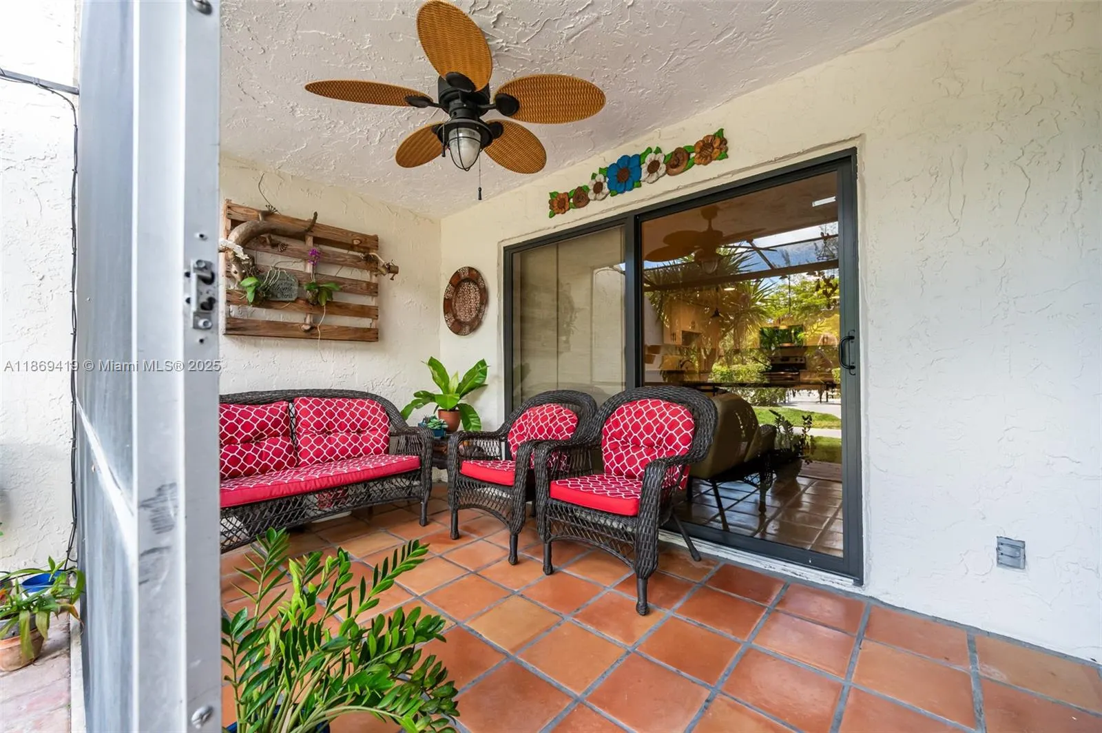 3133 Coral Hills Dr, #9