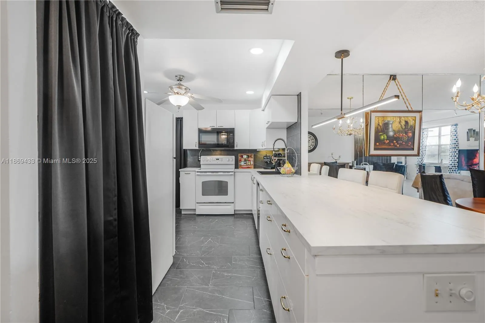 6100 NW 2nd Ave, #423