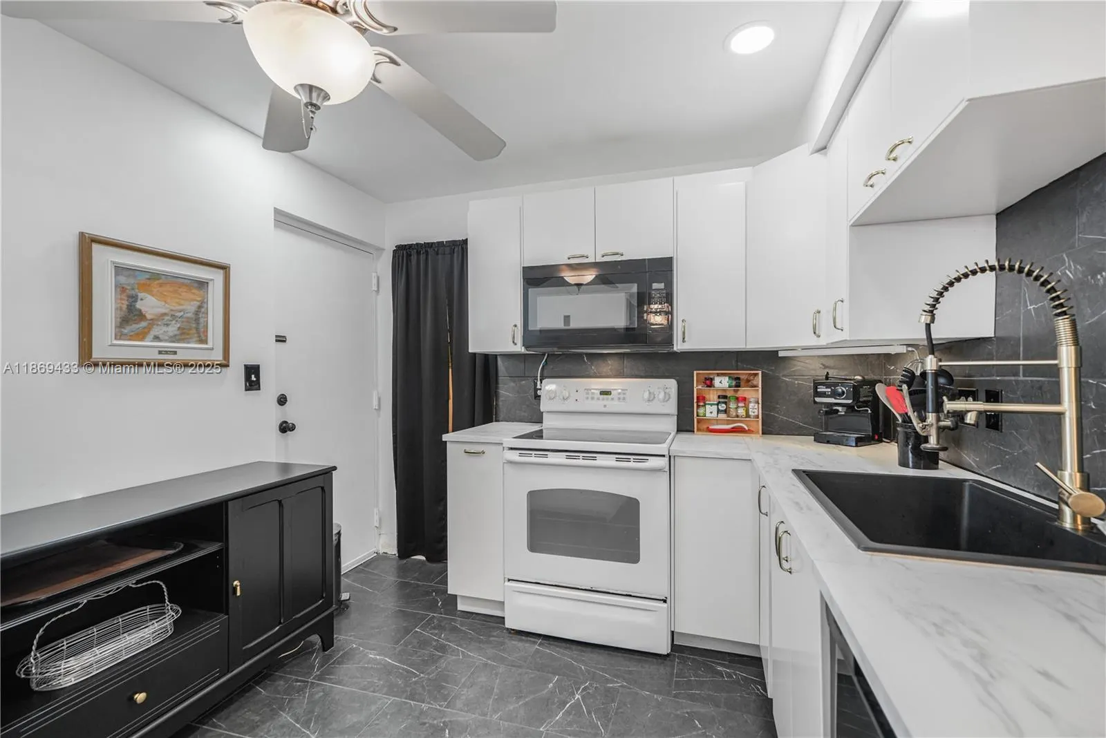 6100 NW 2nd Ave, #423