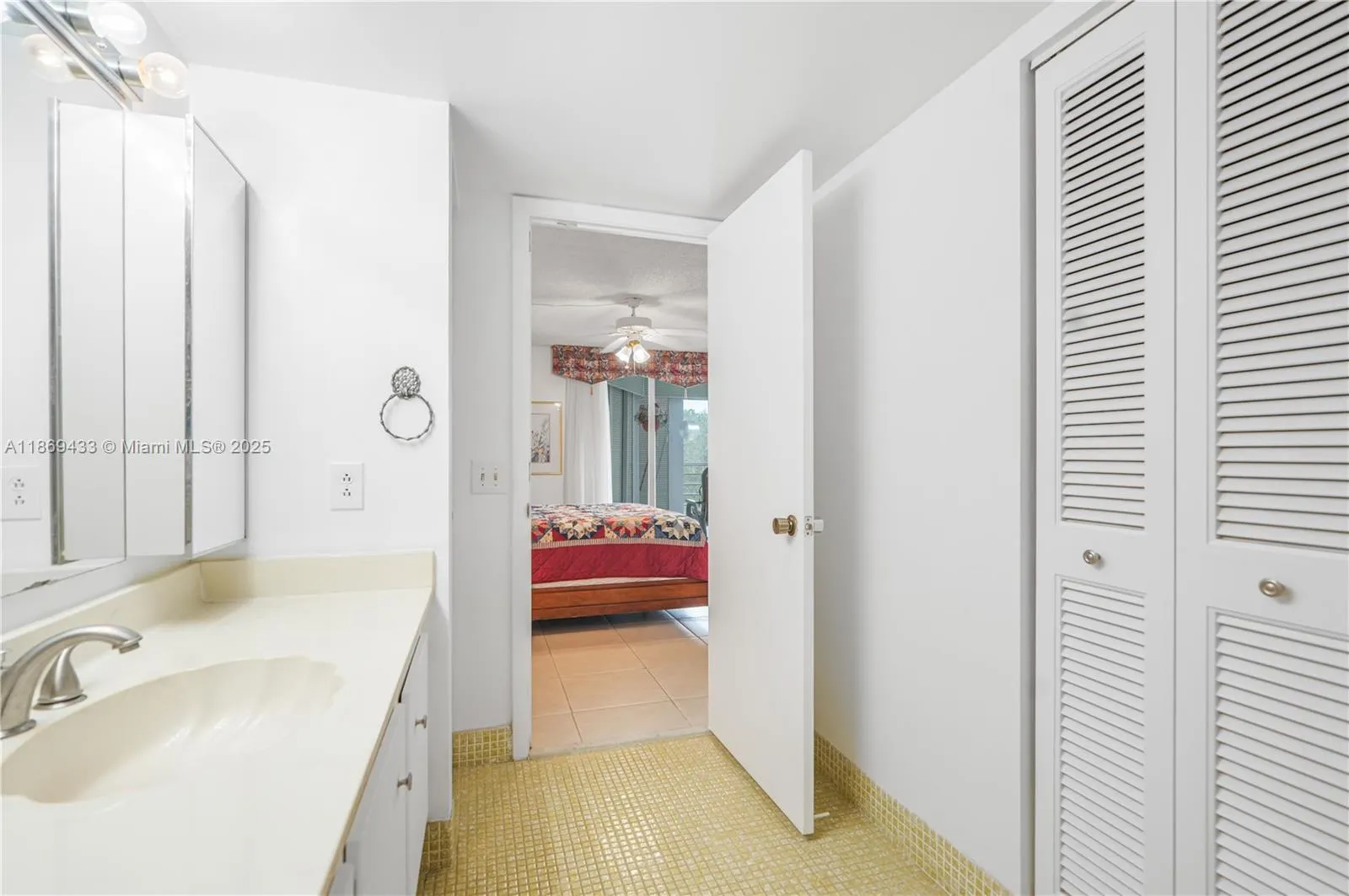 6100 NW 2nd Ave, #423
