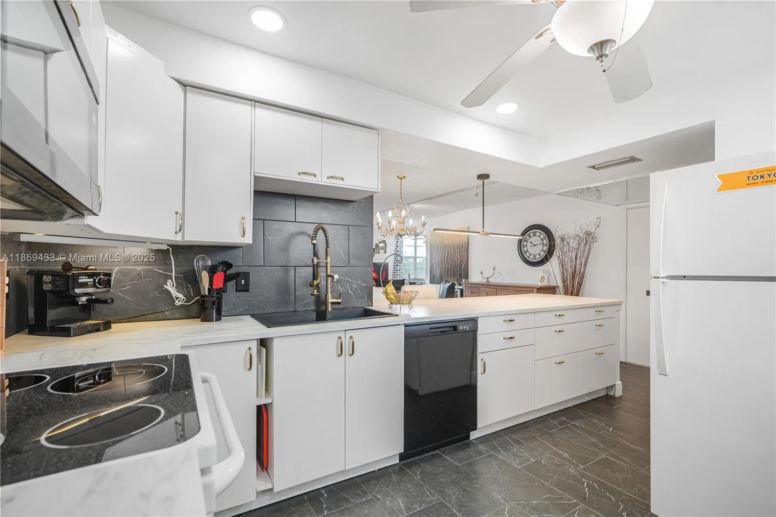 6100 NW 2nd Ave, #423