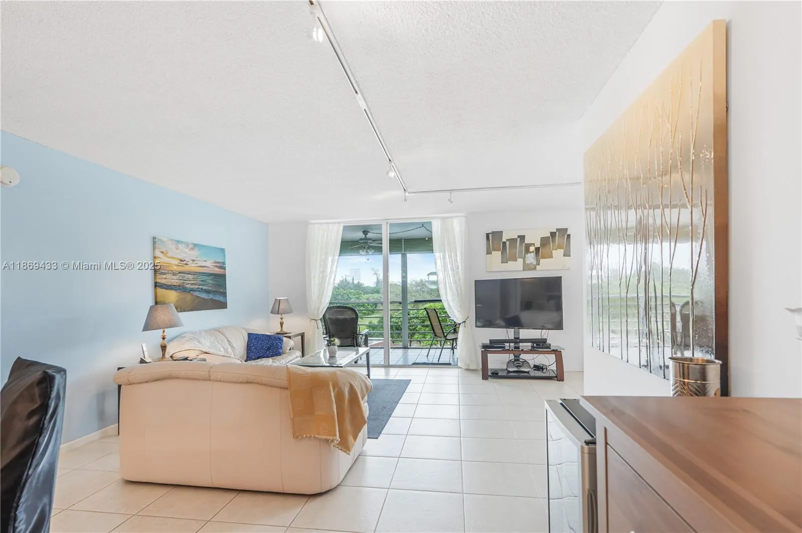 6100 NW 2nd Ave, #423