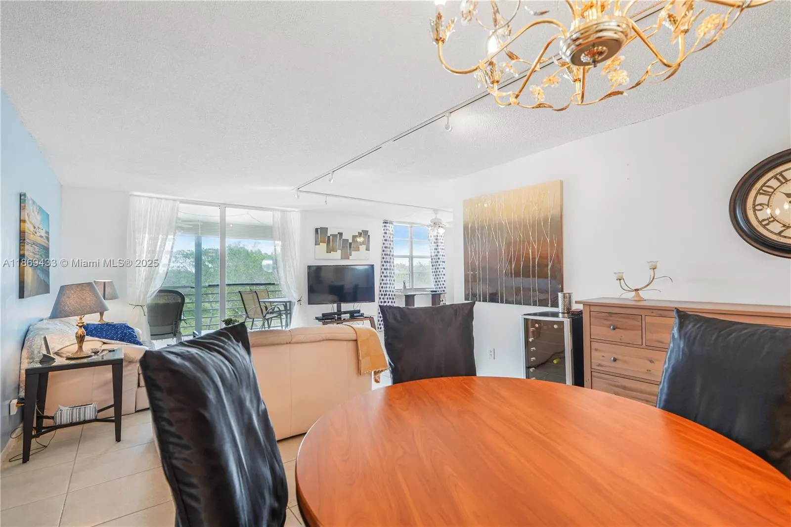 6100 NW 2nd Ave, #423