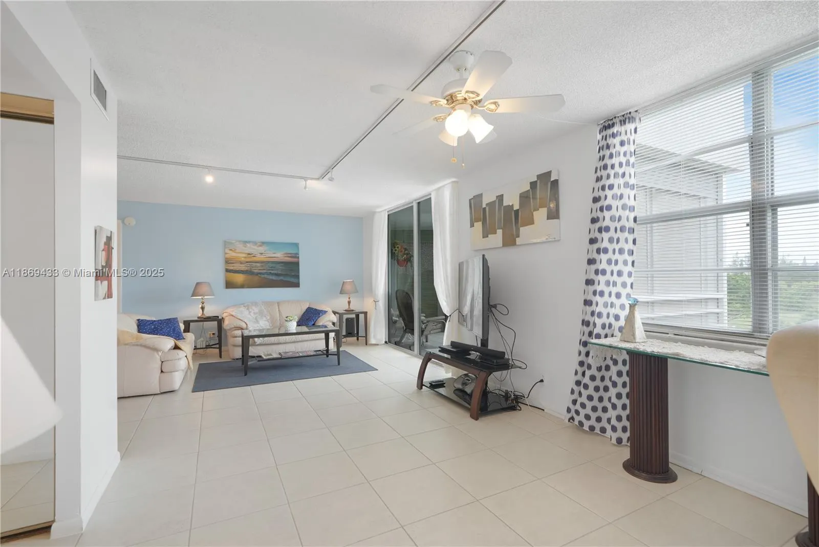 6100 NW 2nd Ave, #423