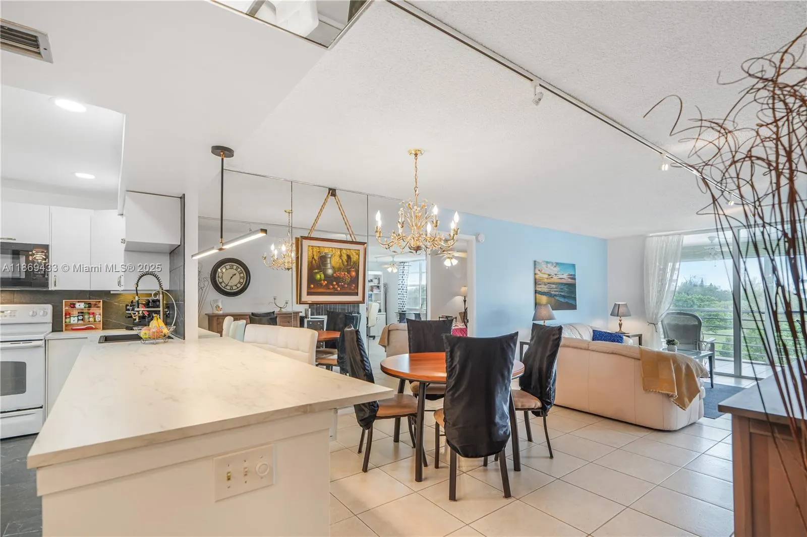6100 NW 2nd Ave, #423