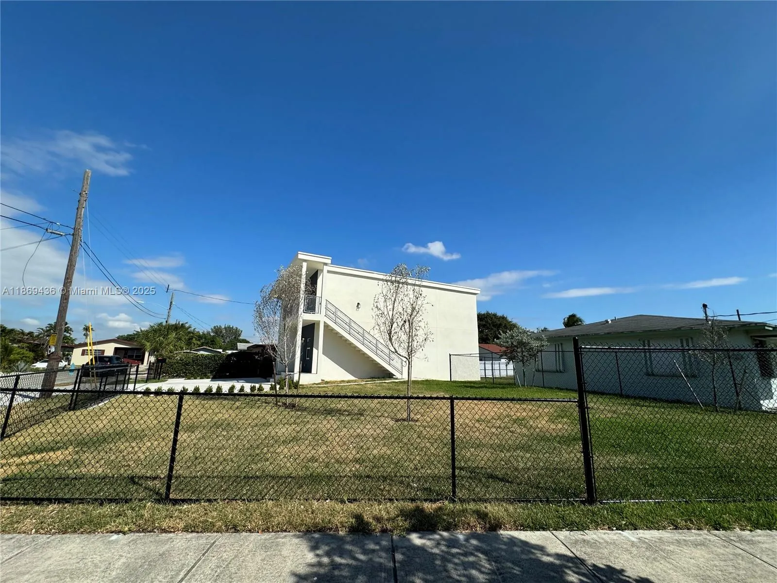 526 NW 6th