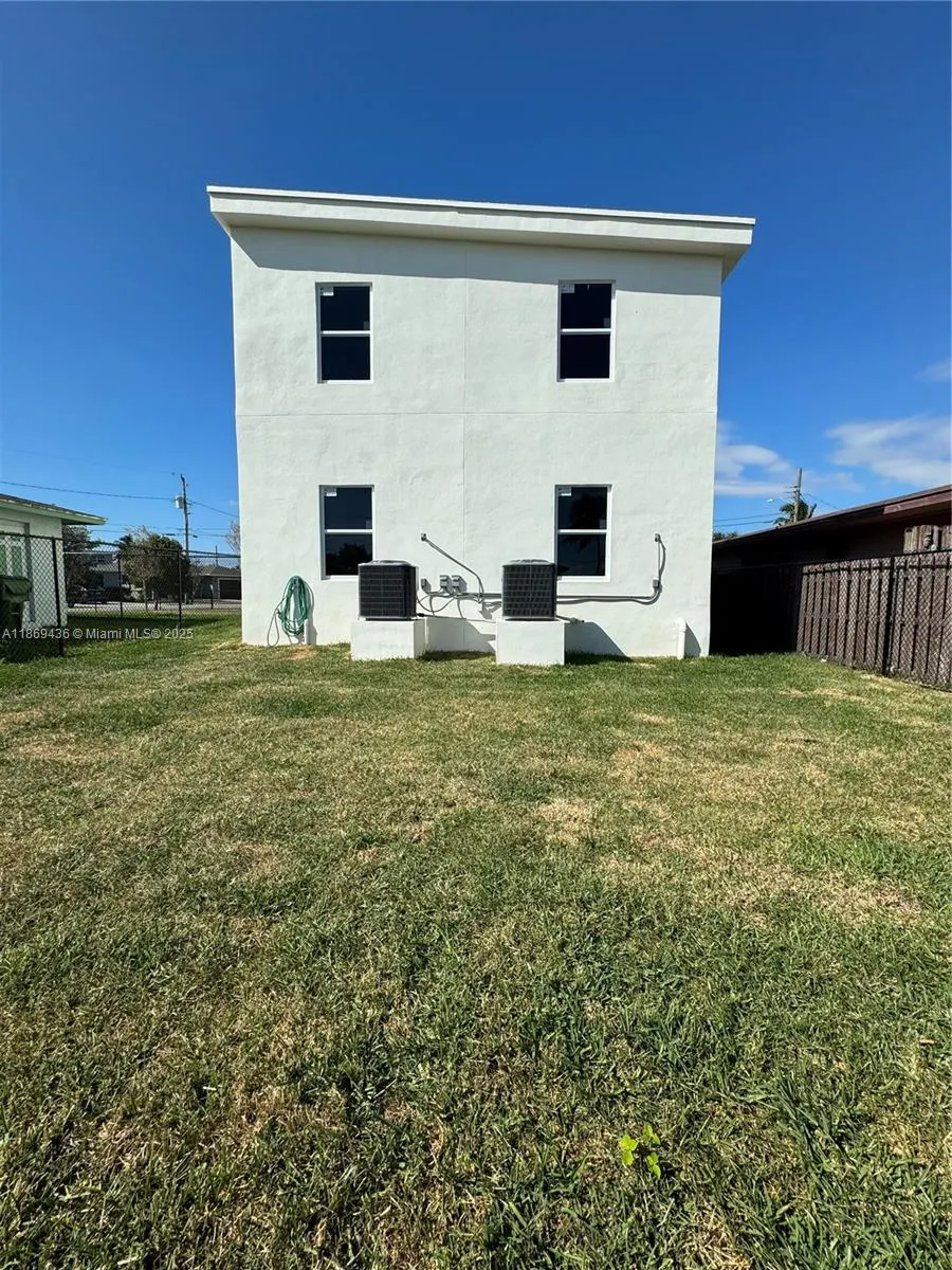 526 NW 6th