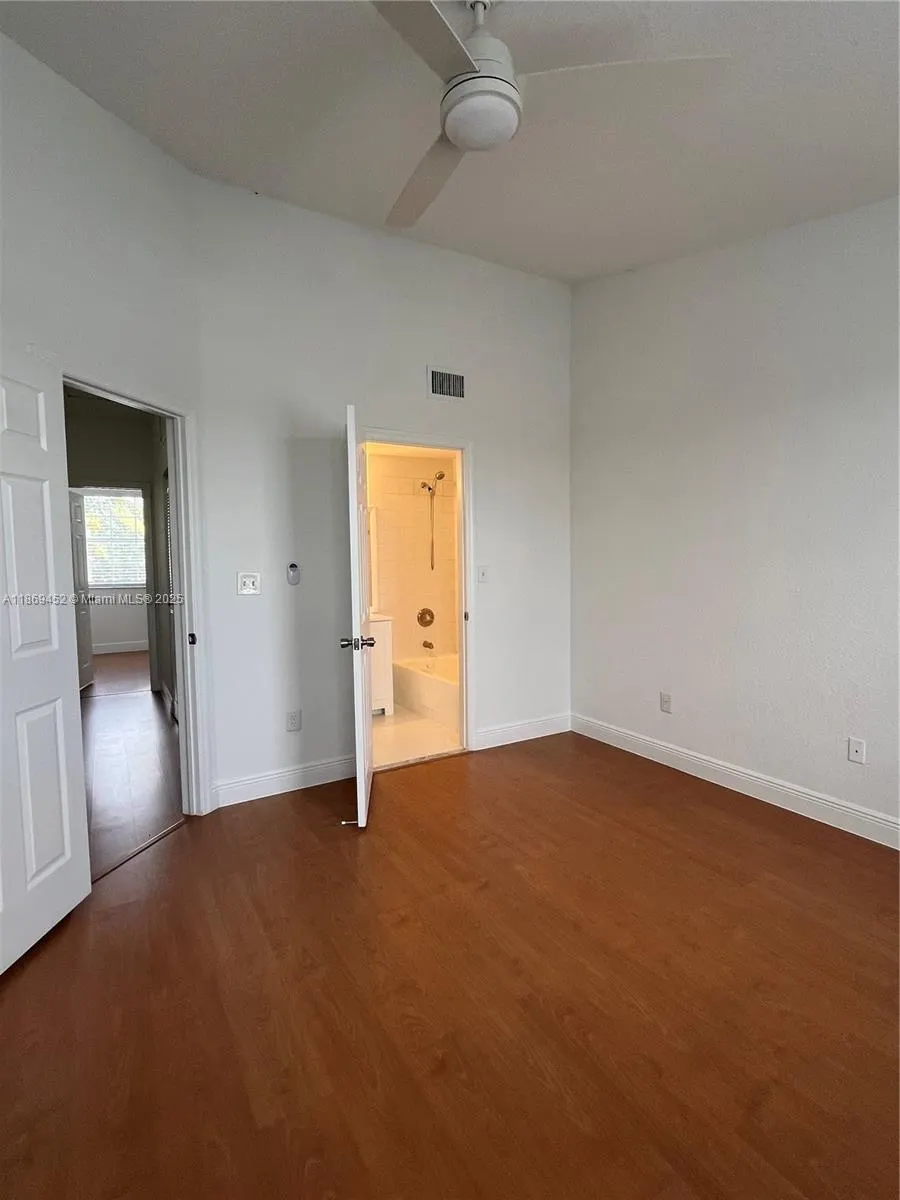 751 SW 148th Ave, #1006