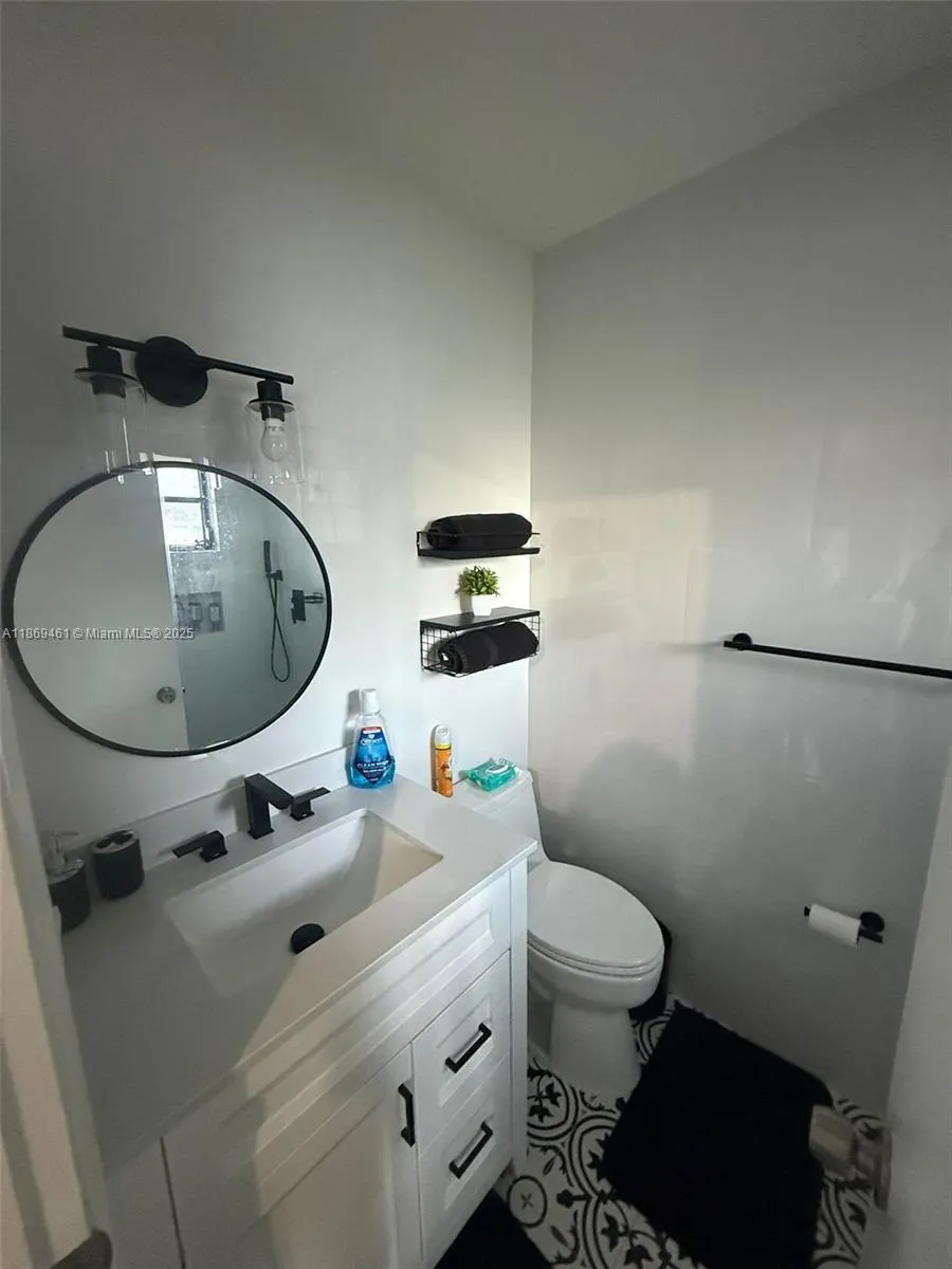 1595 SW 122nd Ave, #4-6