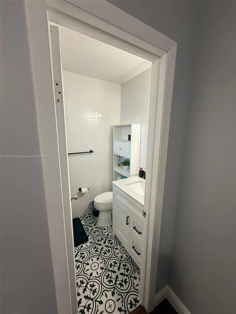 1595 SW 122nd Ave, #4-6