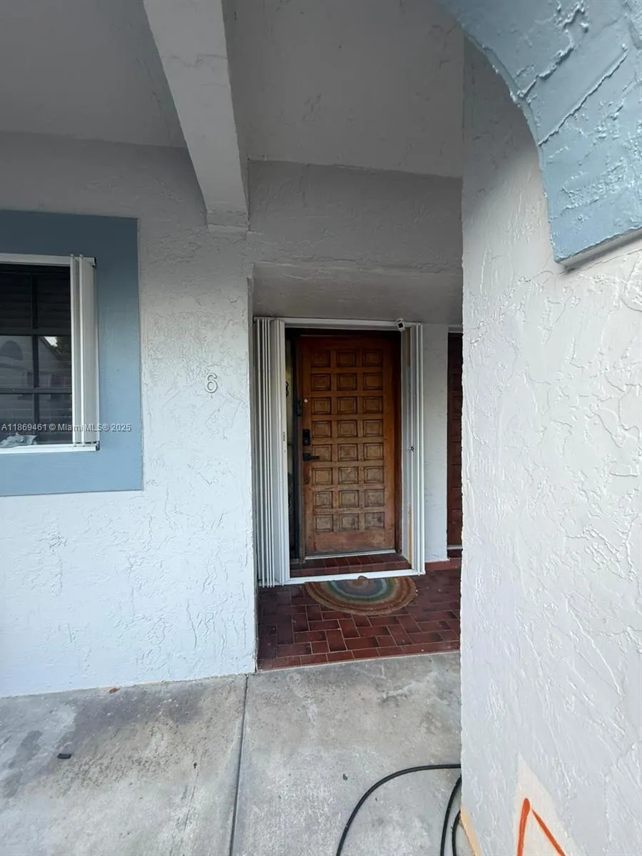 1595 SW 122nd Ave, #4-6