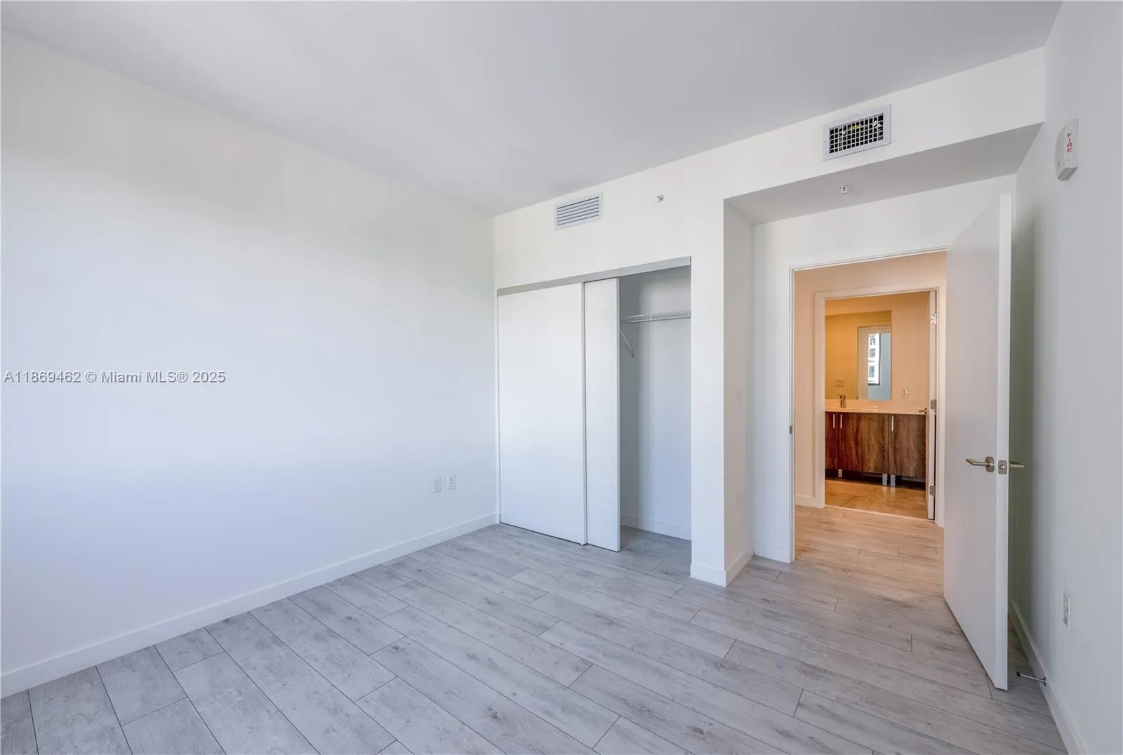 1080 NE 215th St, #01-403