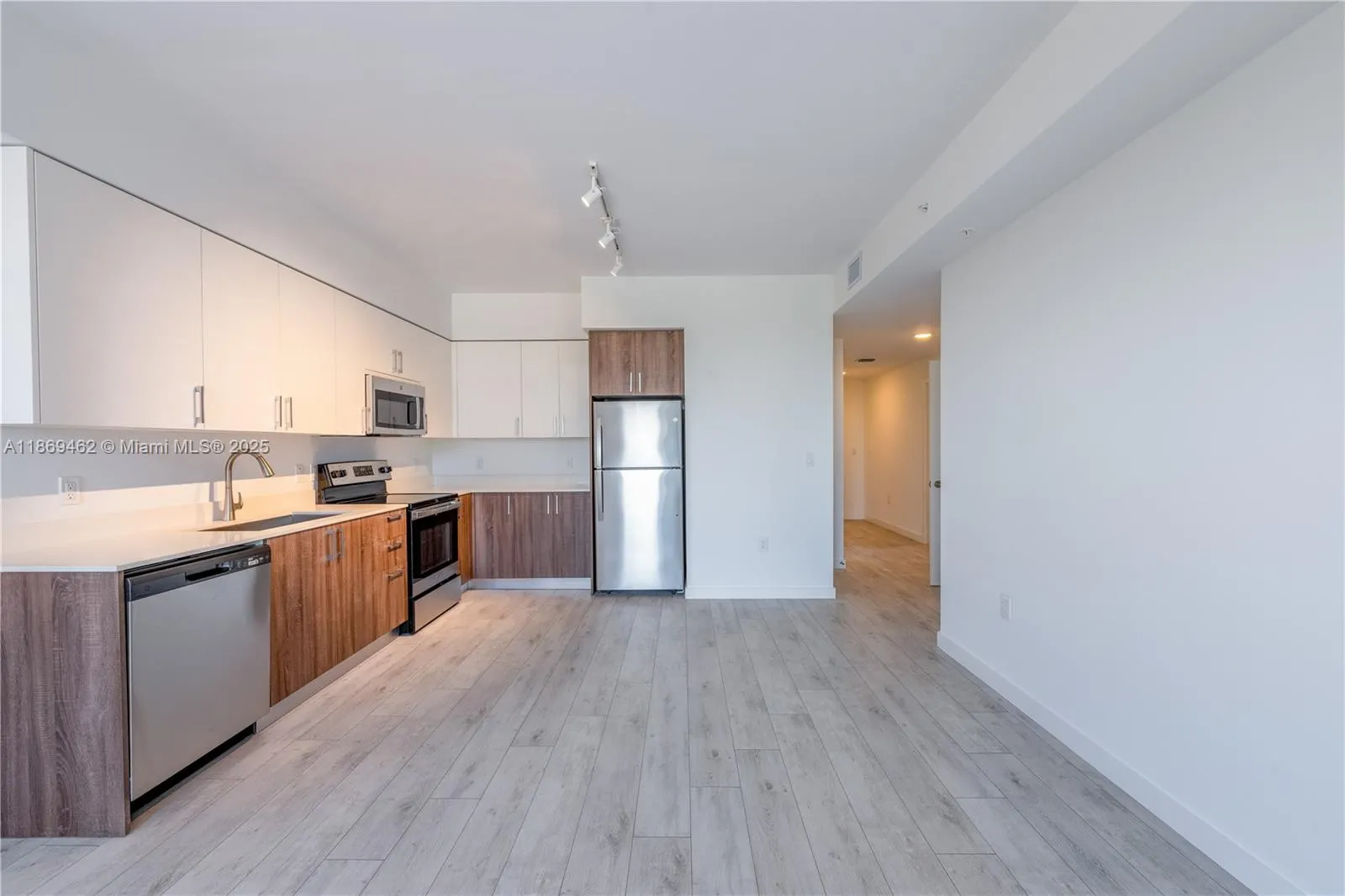 1080 NE 215th St, #01-403