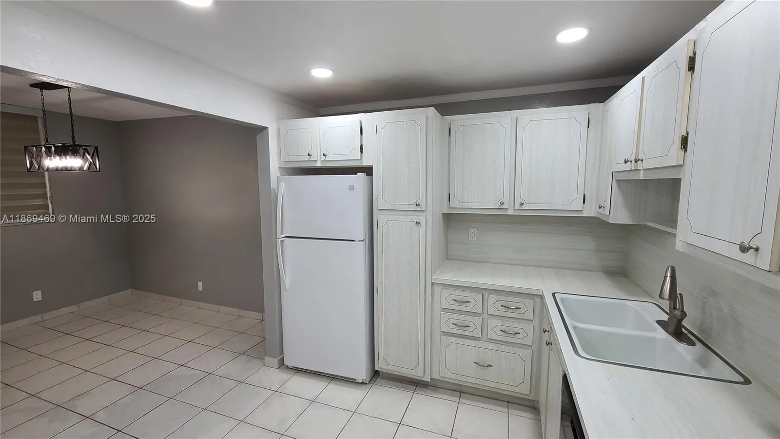 1811 Jefferson St, #601