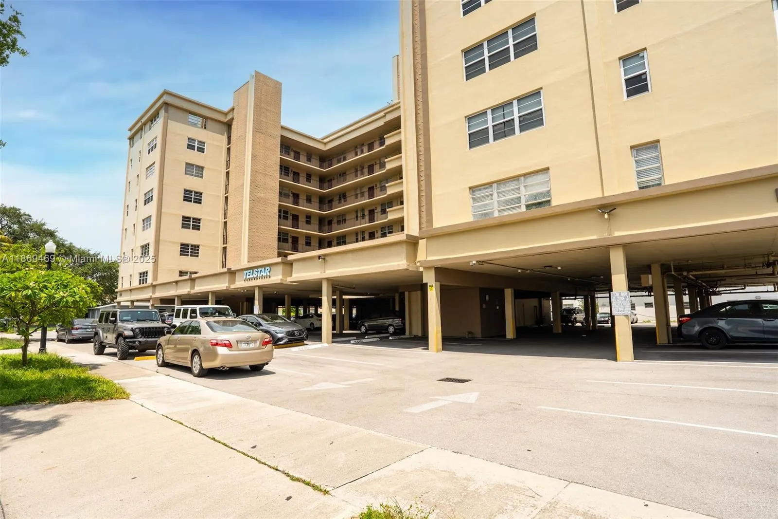 1811 Jefferson St, #601