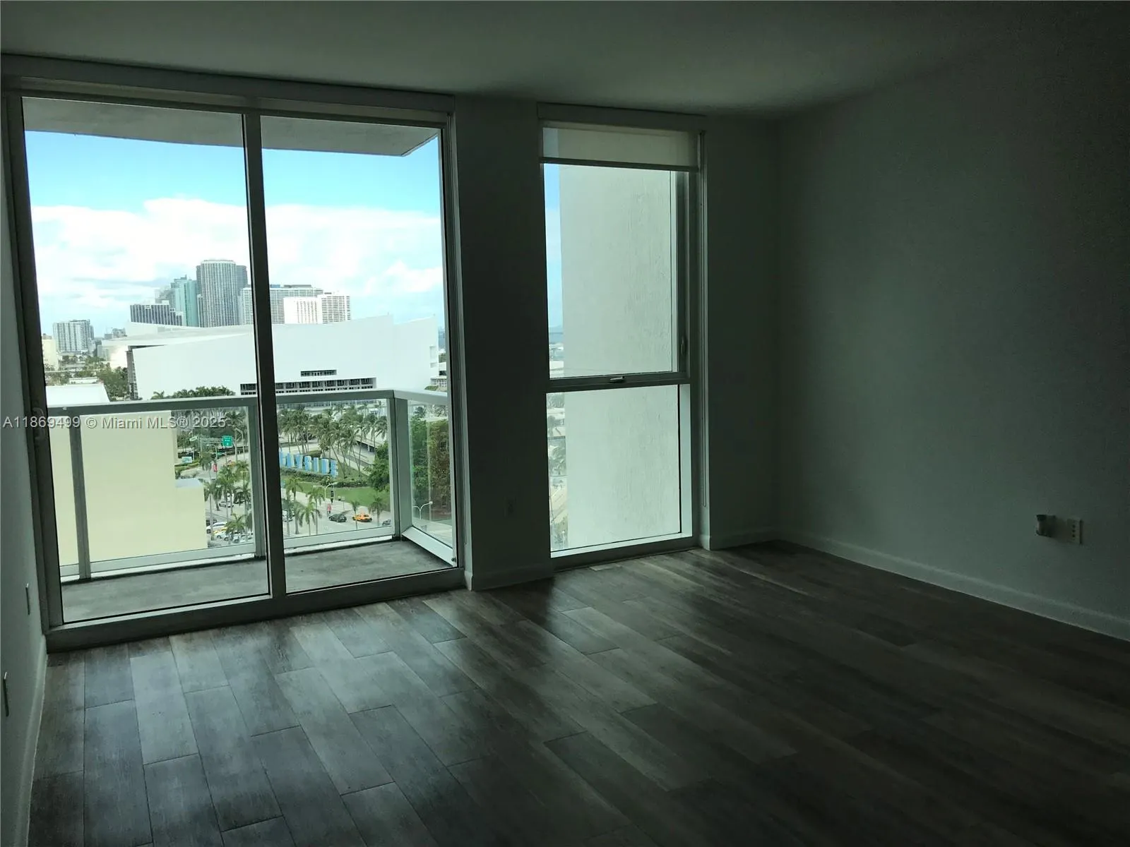 244 Biscayne Blvd, #1104