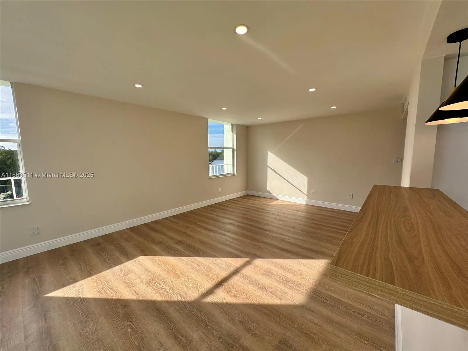 16546 NE 26th Ave, #3G