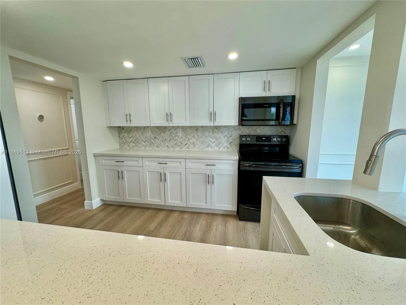 16546 NE 26th Ave, #3G
