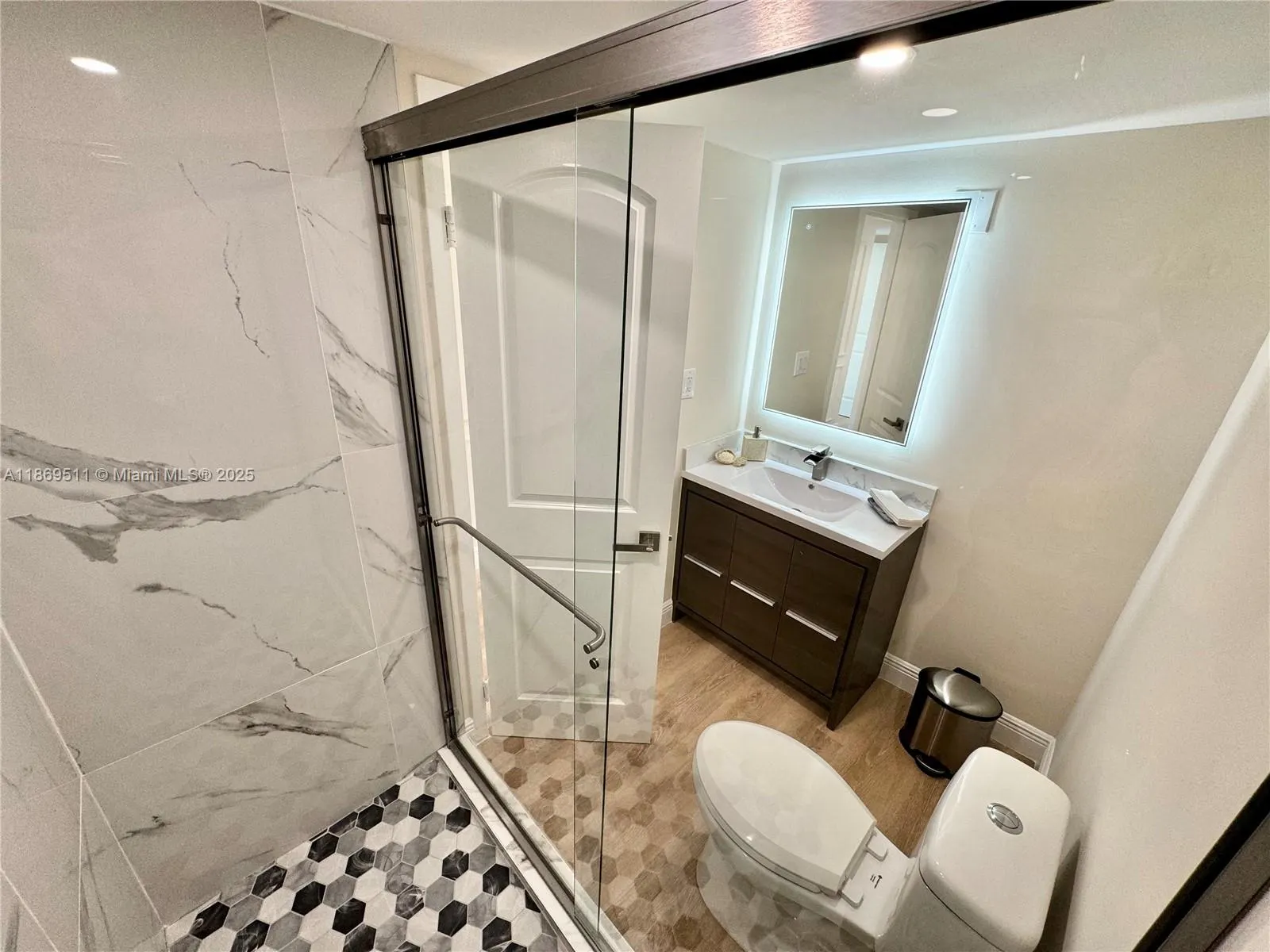 16546 NE 26th Ave, #3G