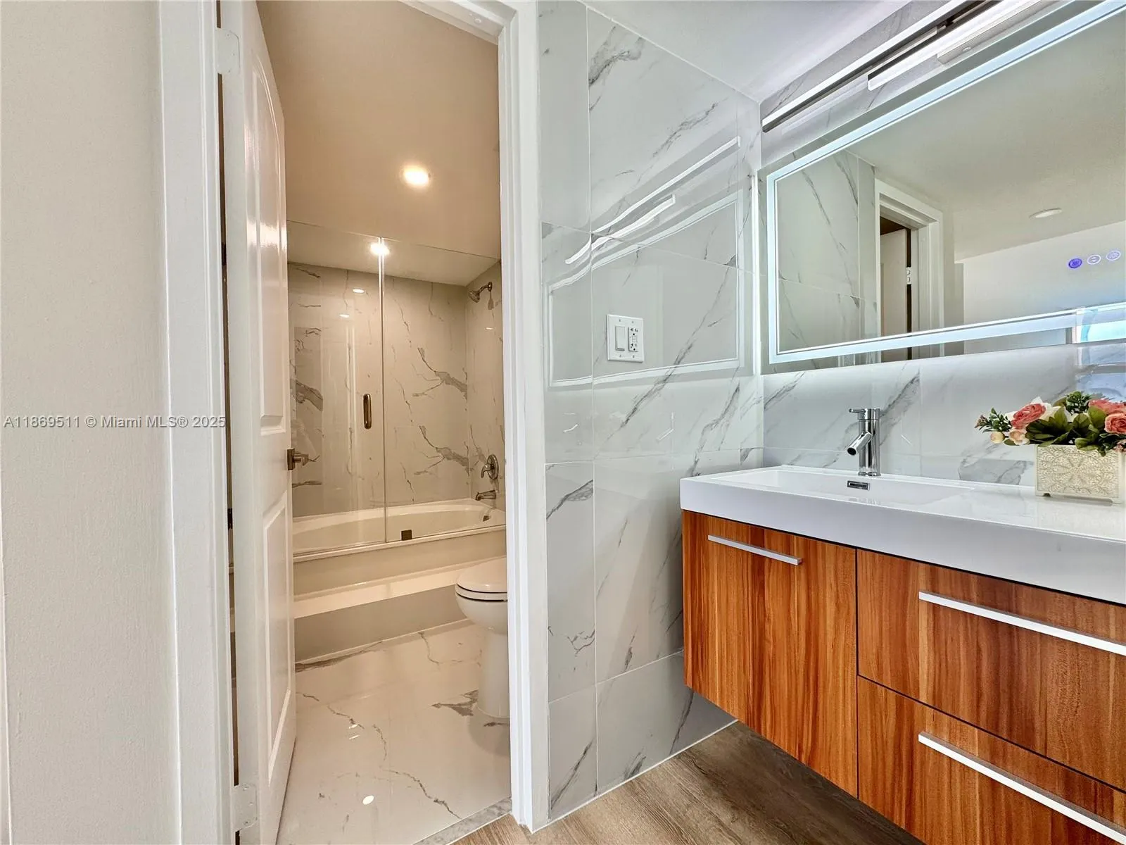 16546 NE 26th Ave, #3G
