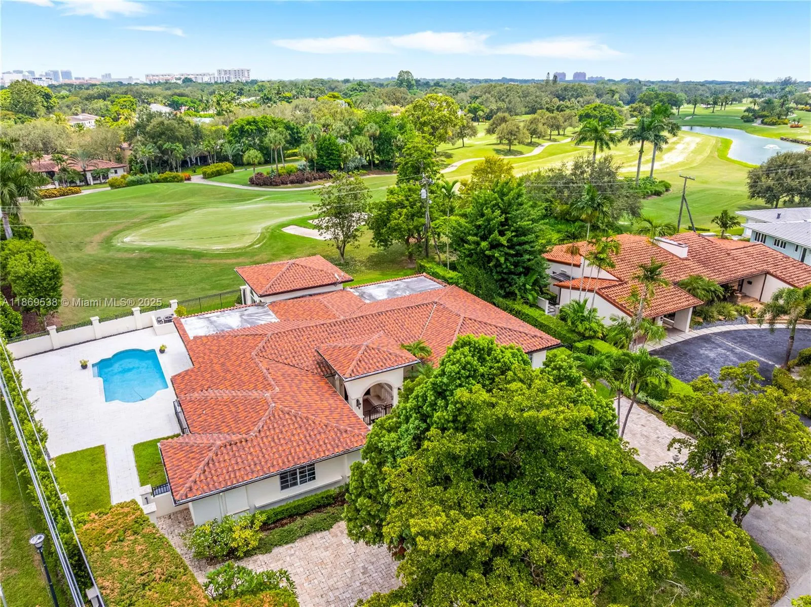 4001 Santa Maria St