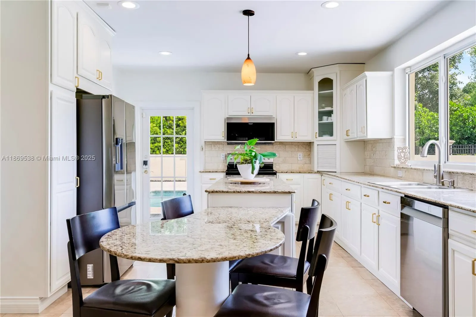 4001 Santa Maria St