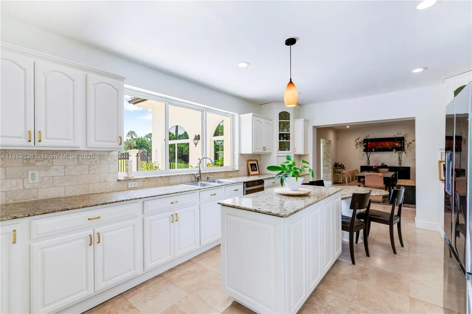 4001 Santa Maria St