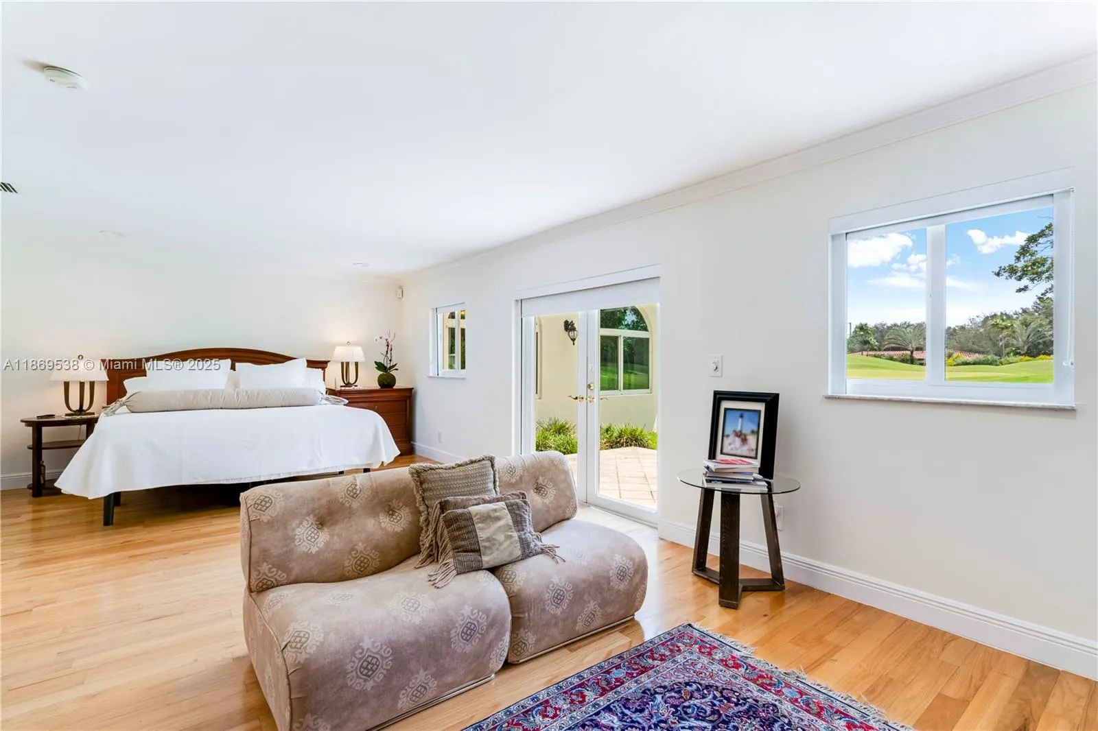 4001 Santa Maria St