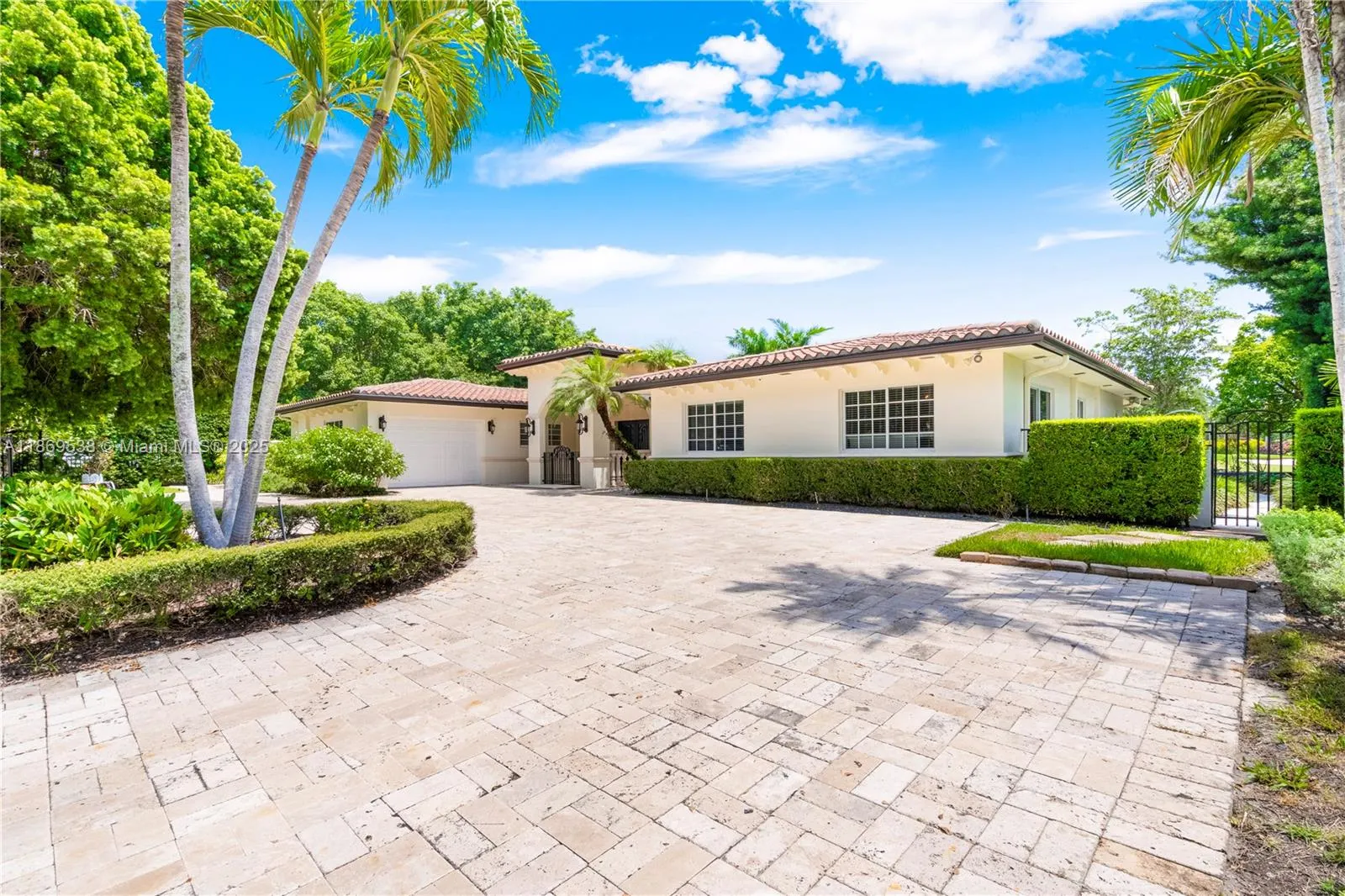 4001 Santa Maria St