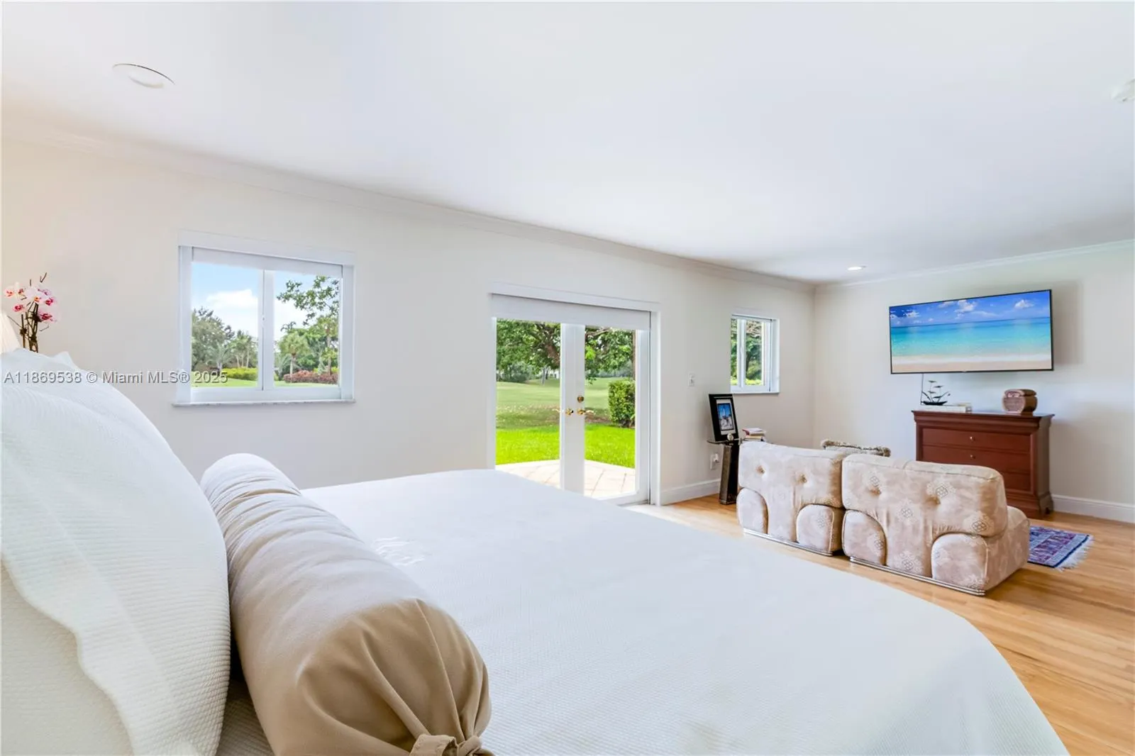 4001 Santa Maria St