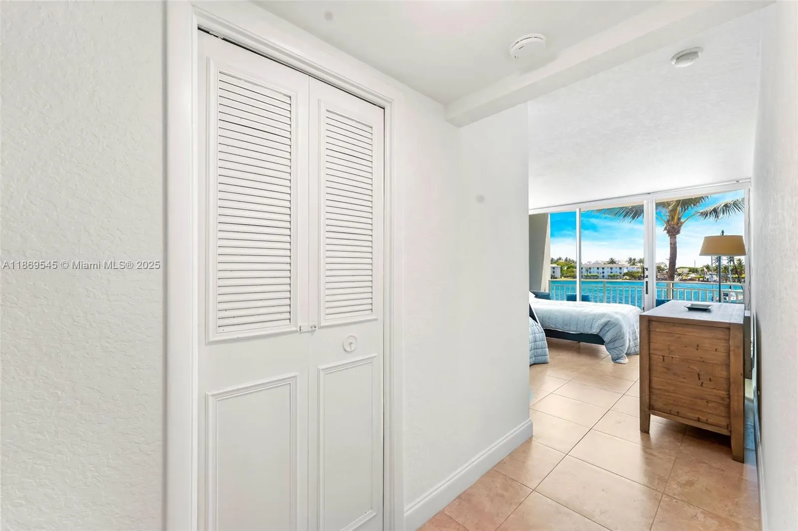 2508 Bay Dr, #305