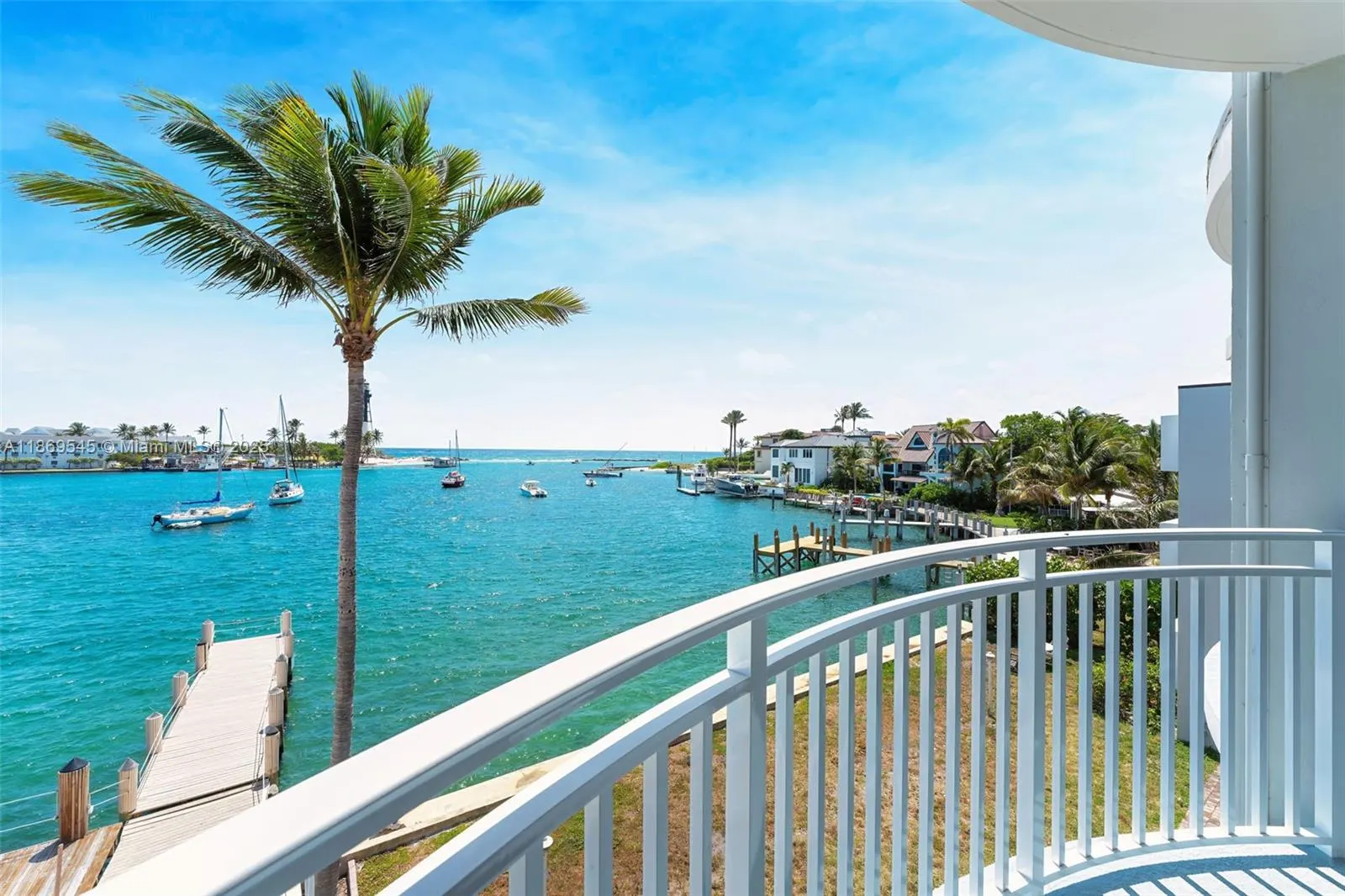 2508 Bay Dr, #305