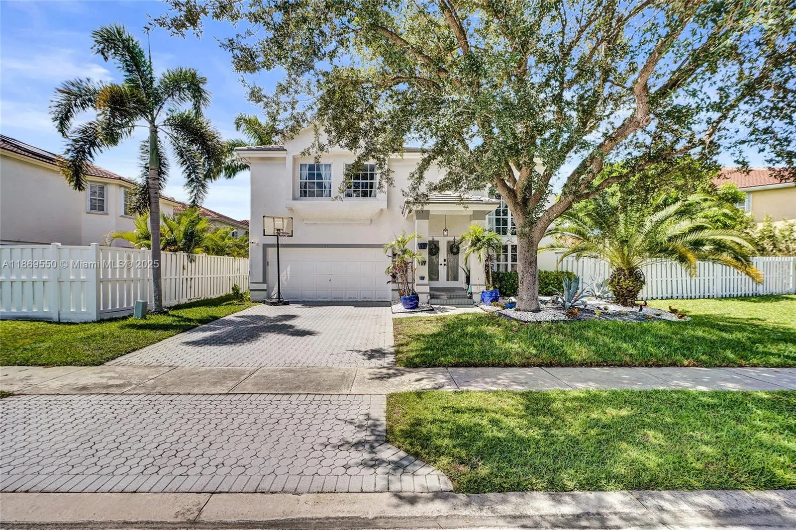 85 Gables Blvd