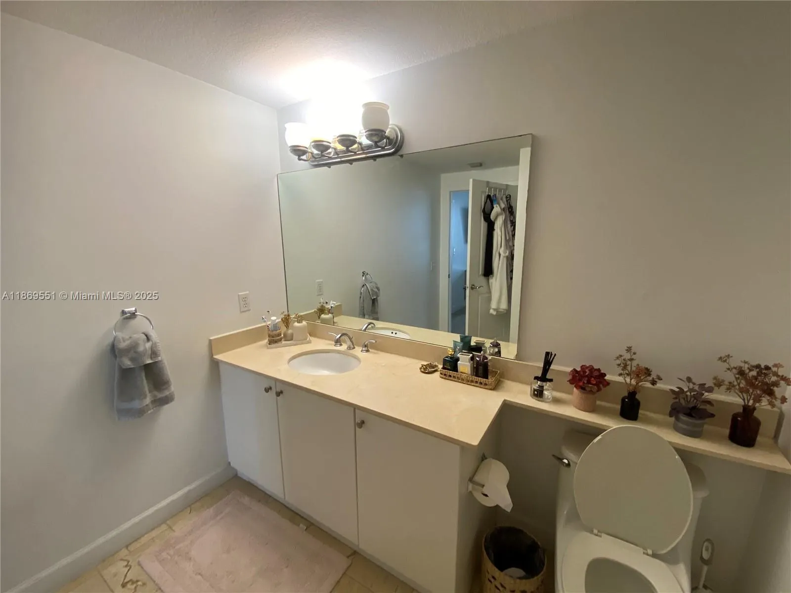170 SE 14th St, #1908
