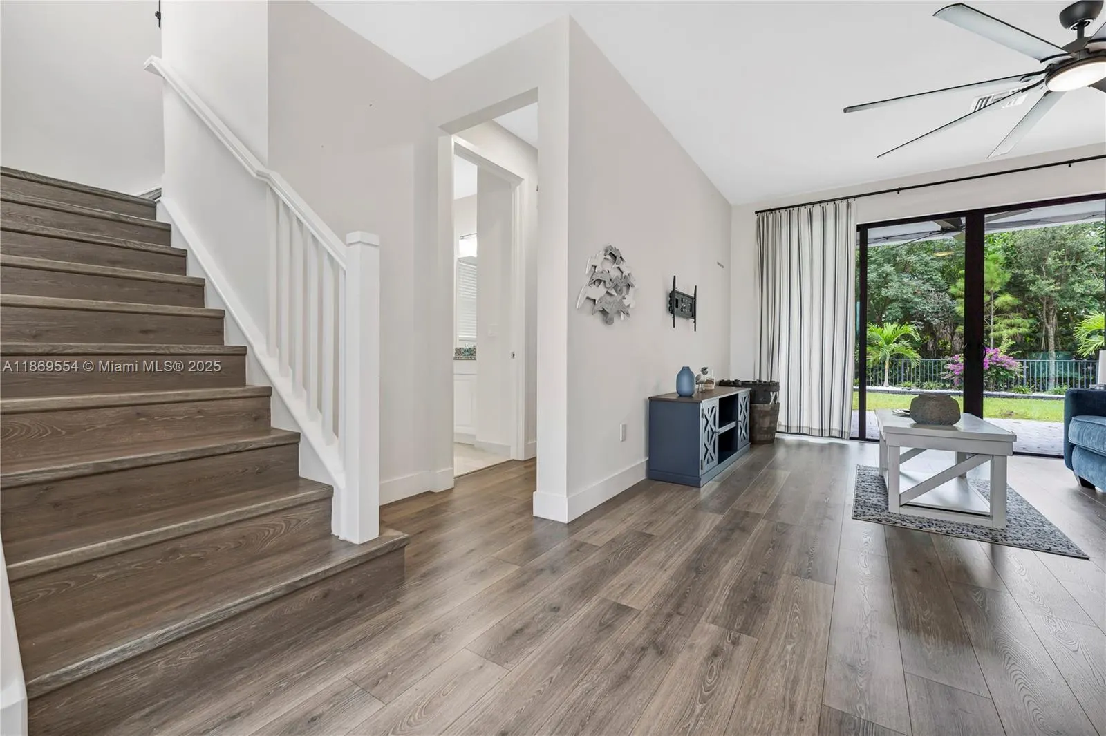 7356 Estero Dr