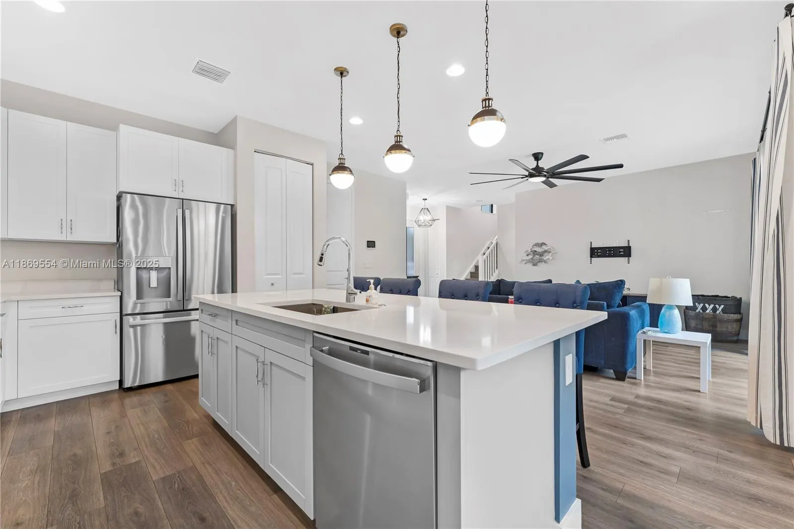 7356 Estero Dr