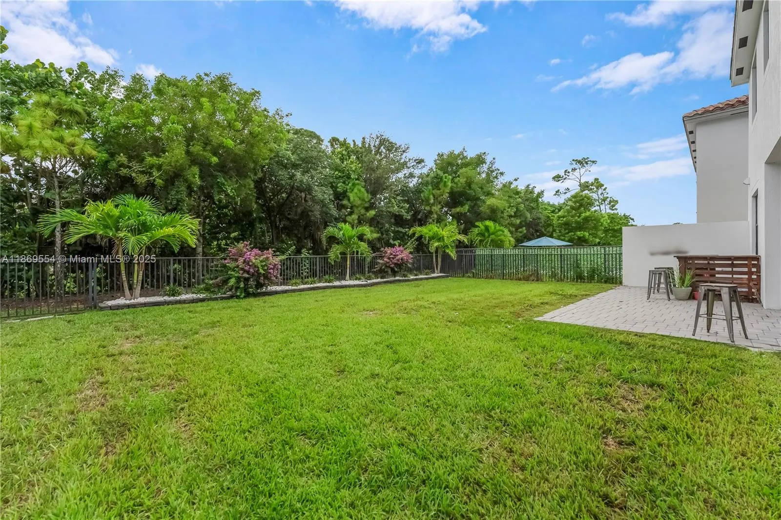 7356 Estero Dr