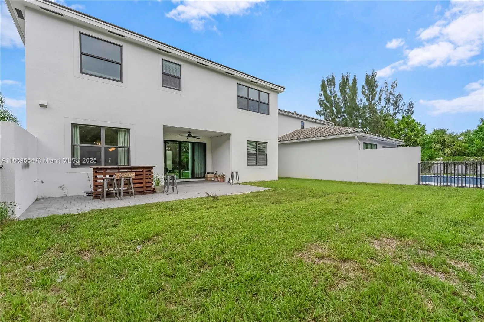 7356 Estero Dr