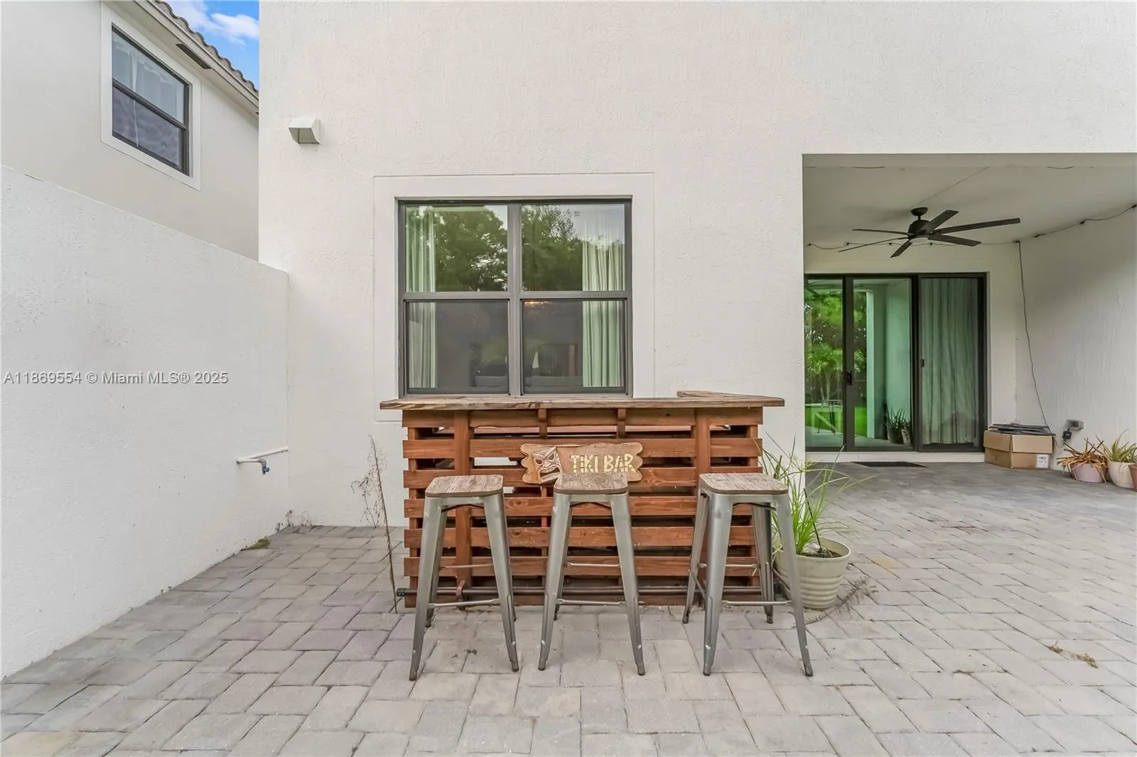 7356 Estero Dr