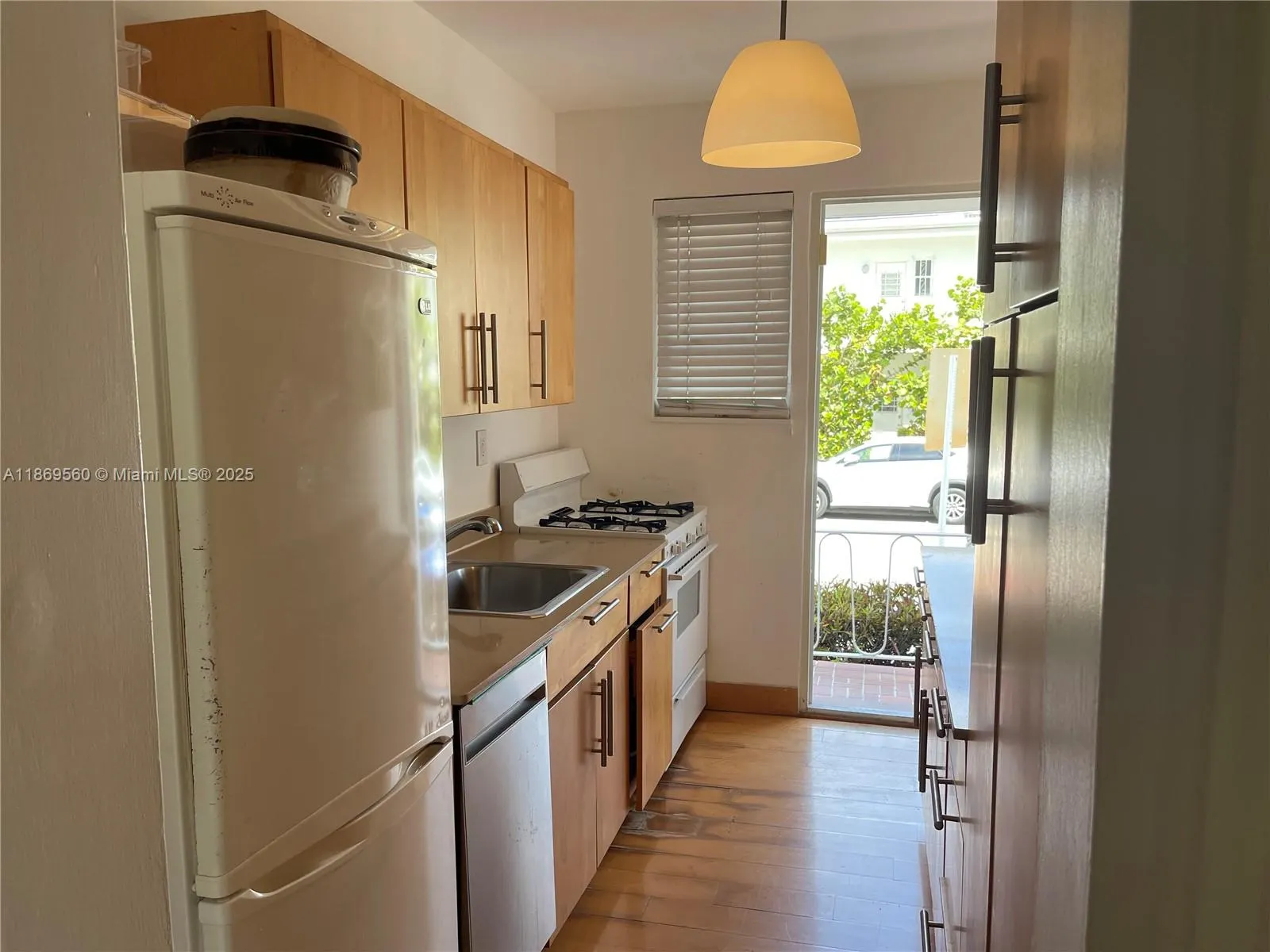 1925 Washington Ave, #8