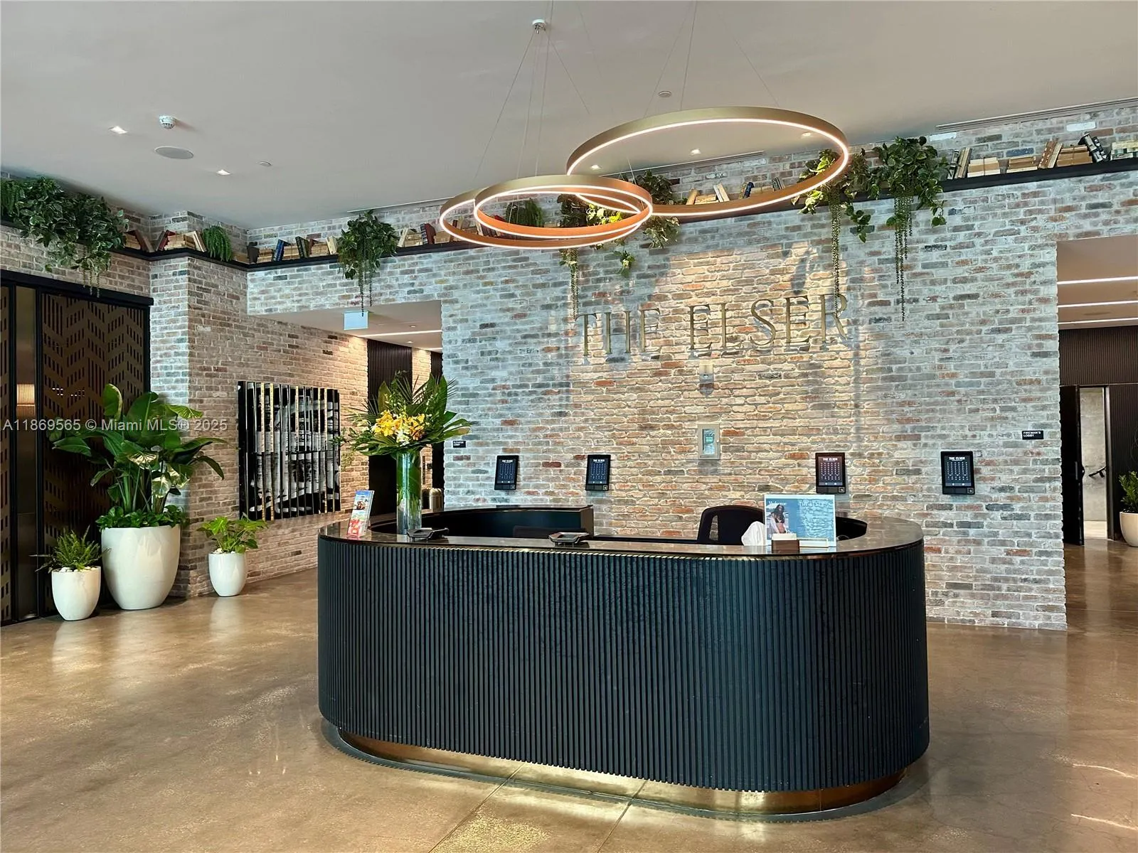 398 NE 5th Street, #2506