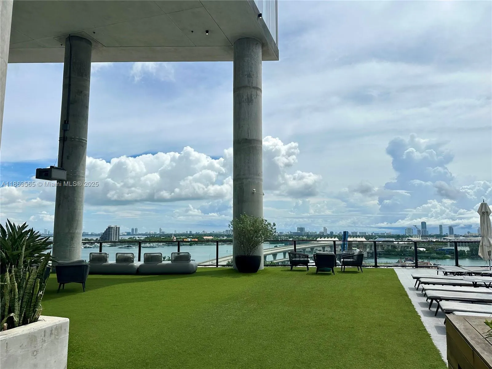 398 NE 5th Street, #2506