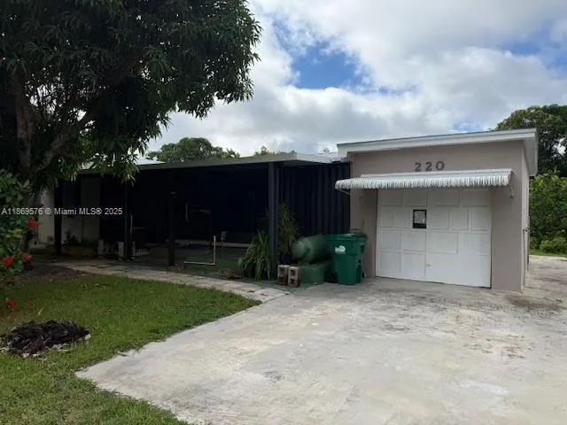 220 NW 144th St