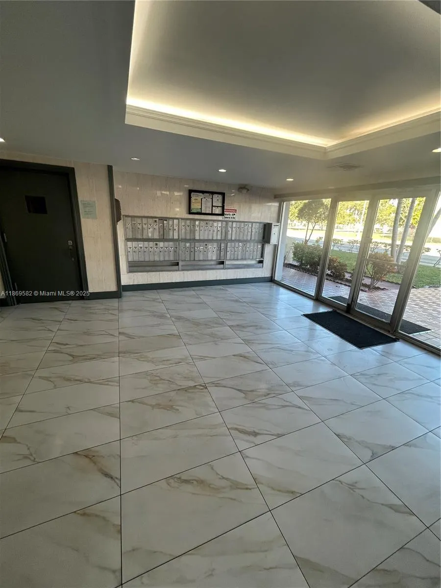 1250 NE 125th St, #207C