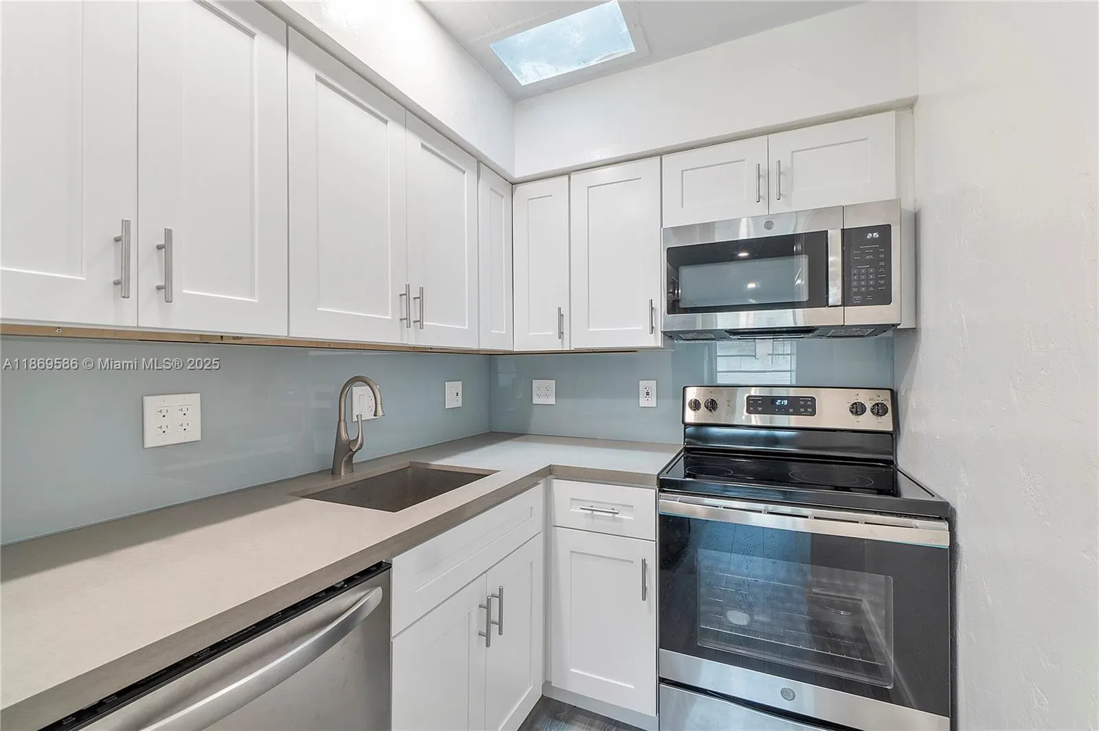2901 Polk St, #5