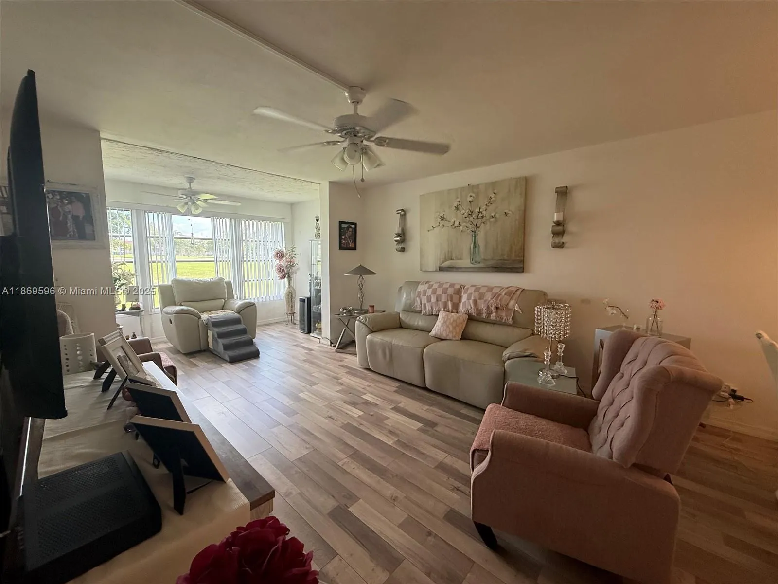 9581 Sunrise Lakes Blvd, #101