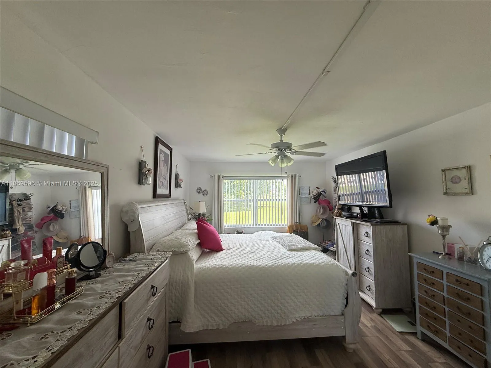 9581 Sunrise Lakes Blvd, #101