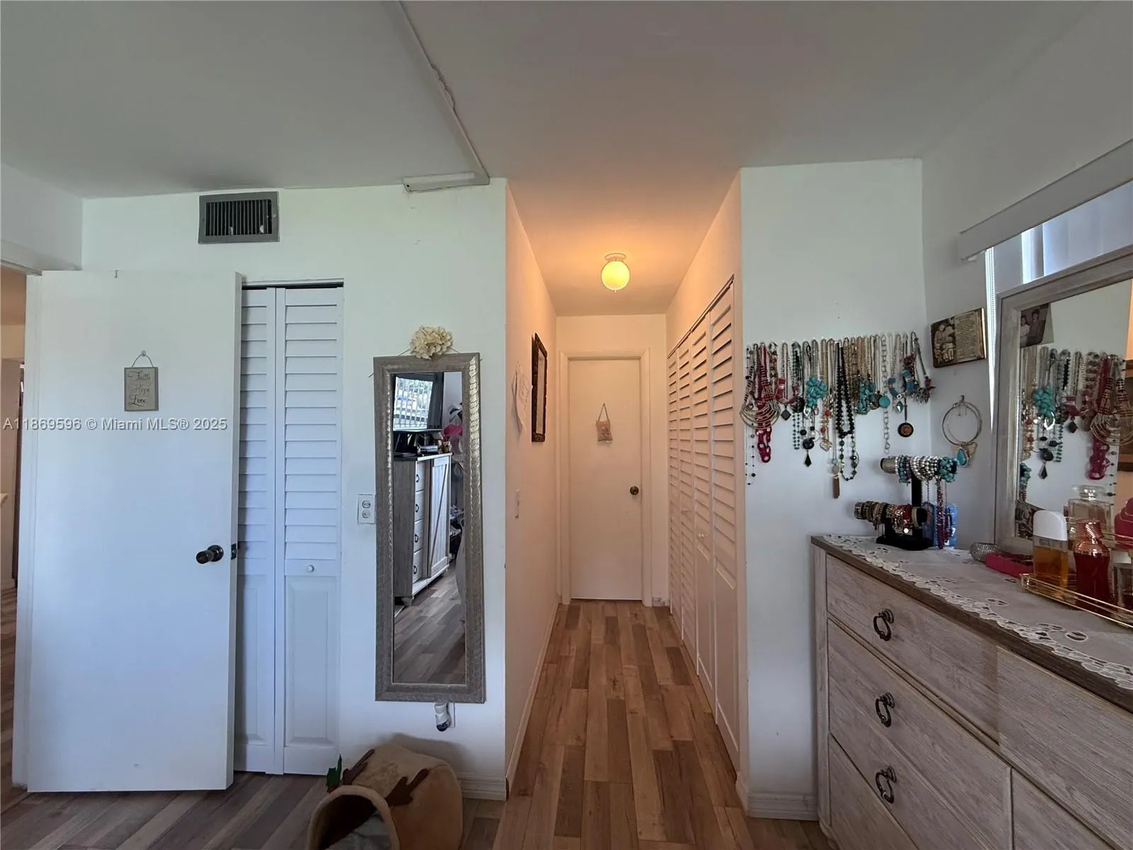 9581 Sunrise Lakes Blvd, #101